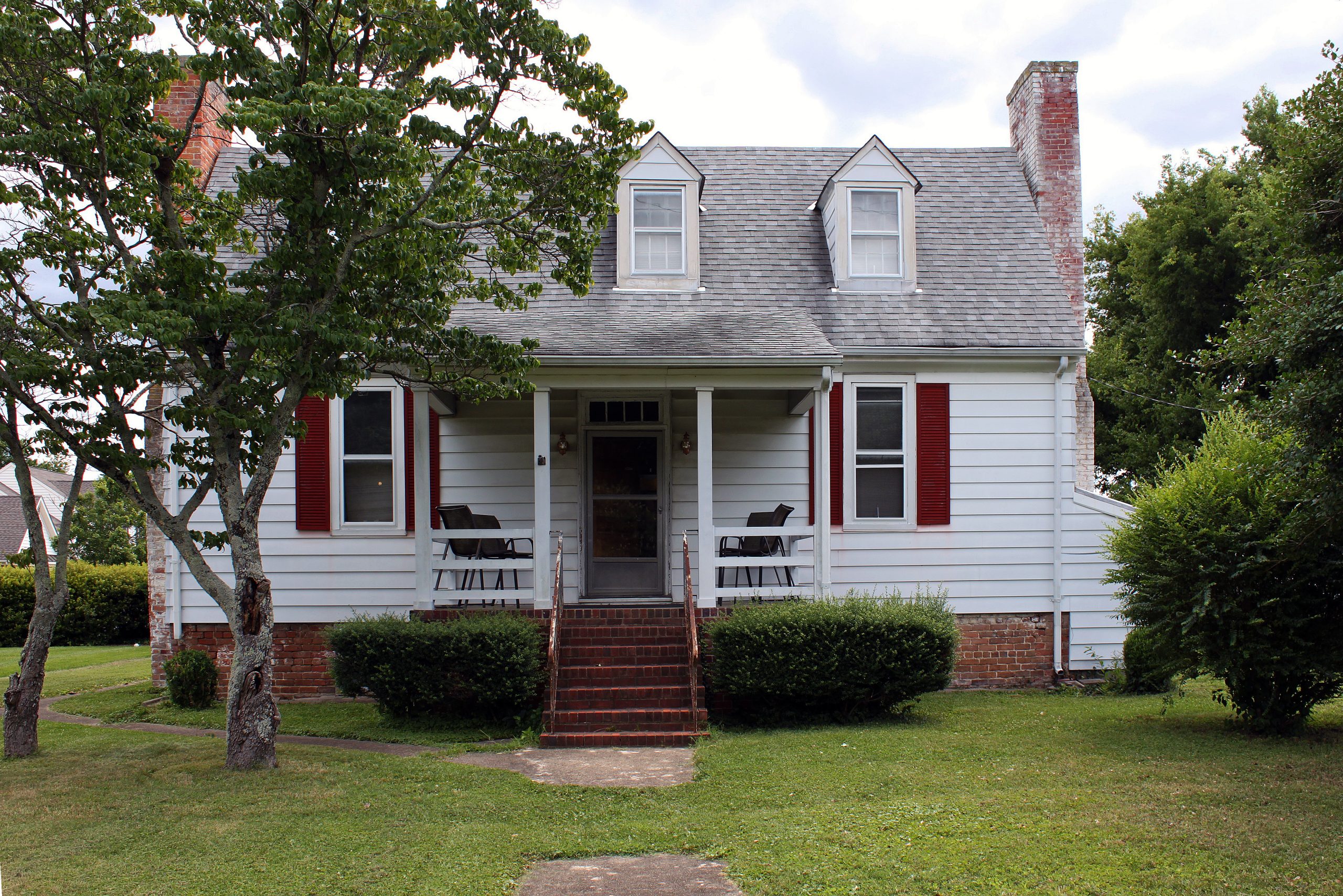 Cool Well Historic Home