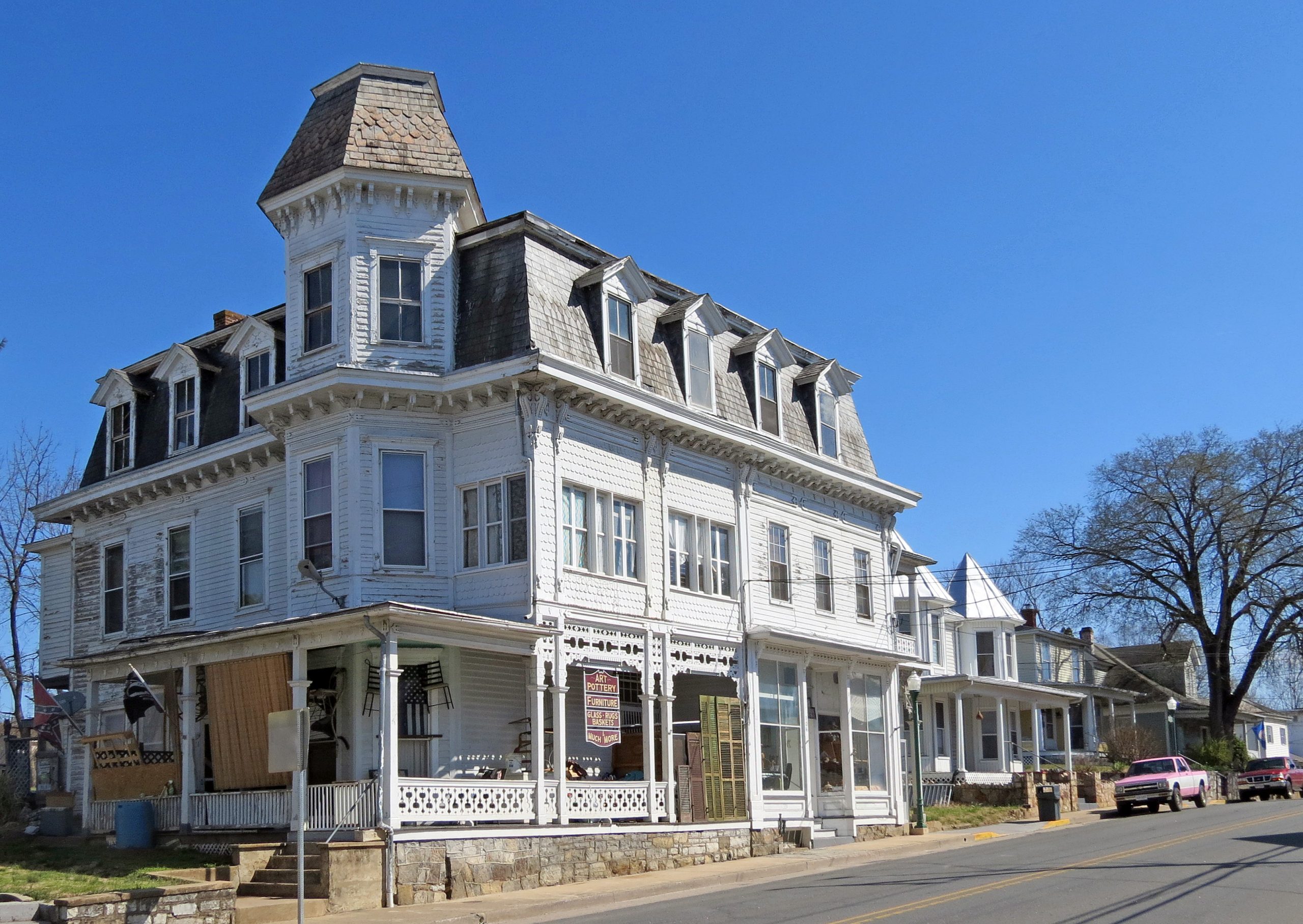 Edinburg Historic District